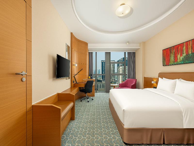 Holiday Inn Express Beijing Huacai image