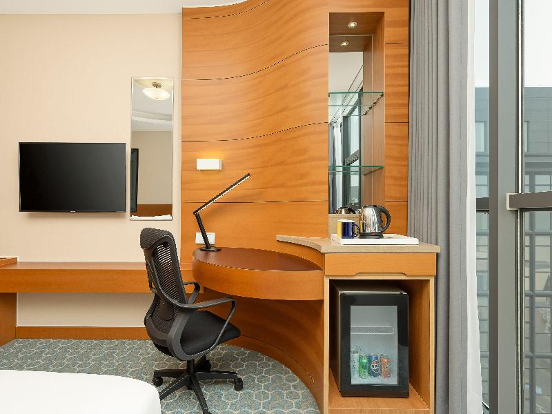 Holiday Inn Express Beijing Huacai image