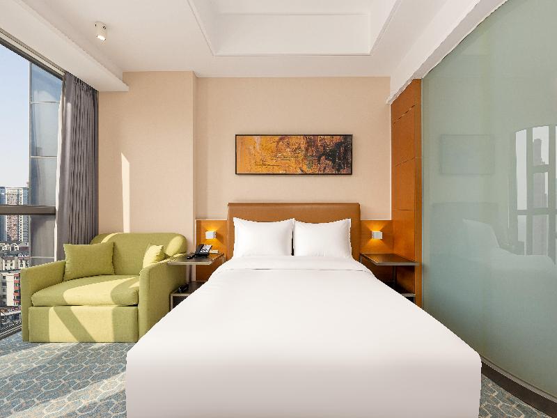 Holiday Inn Express Beijing Huacai image