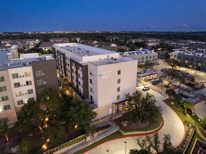 Even Austin Uptown Near The Domain