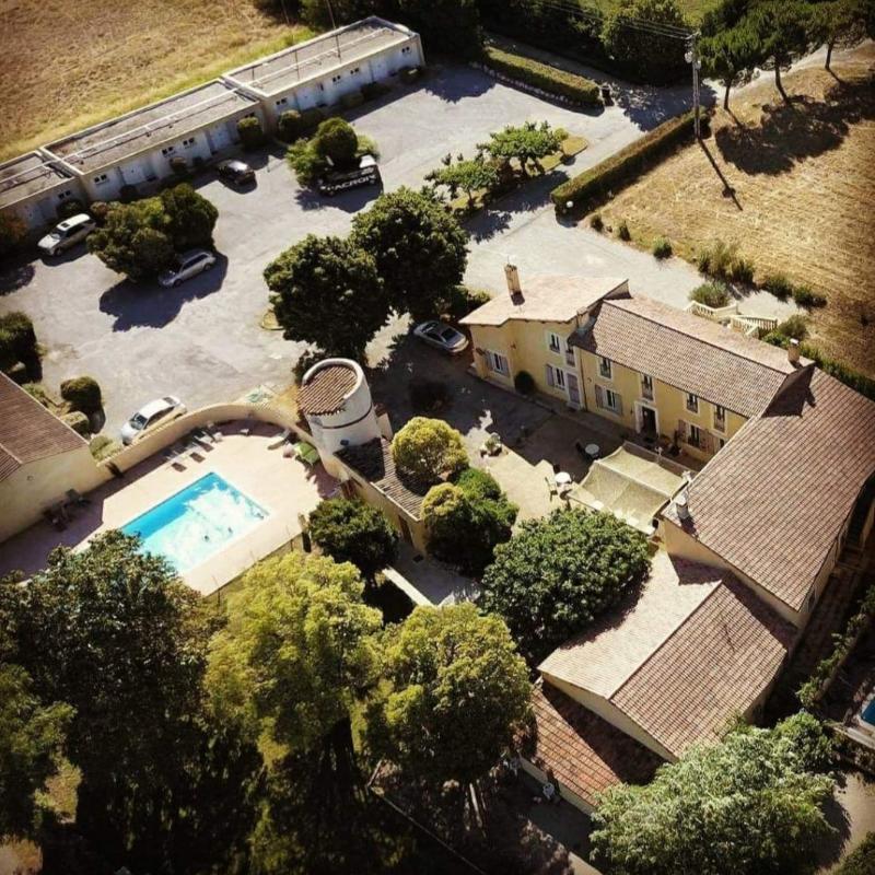 Hotel Le Mas Des Quintrands