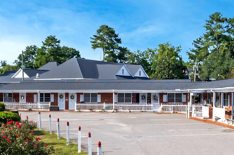 Chesterfield Hotel by OYO Hwy 9 image