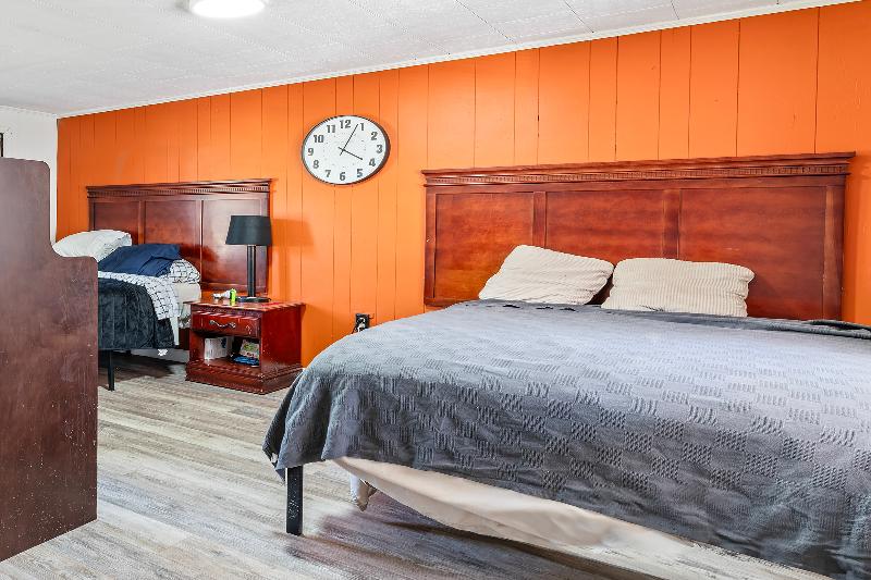 Chesterfield Hotel by OYO Hwy 9 image