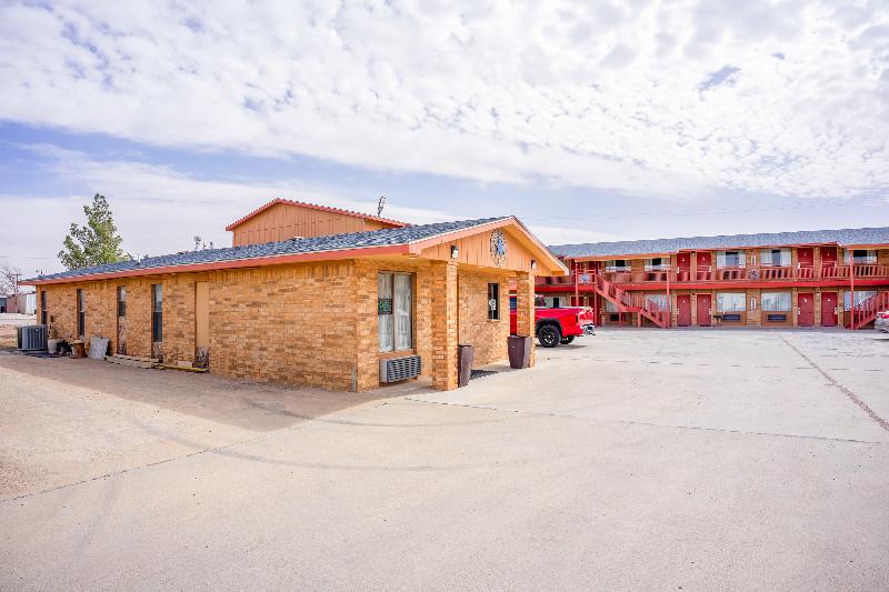 Crown Inn By OYO Denver Tx image