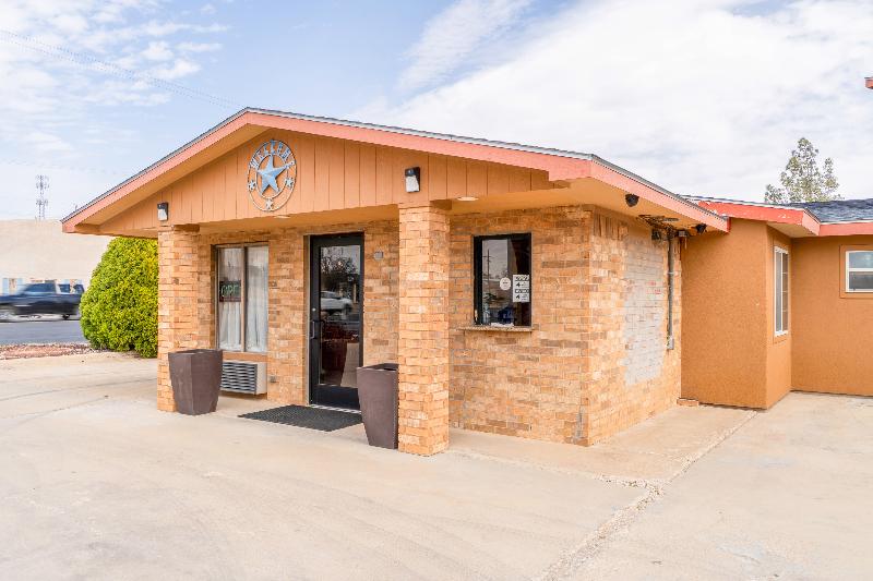 Crown Inn By OYO Denver Tx image
