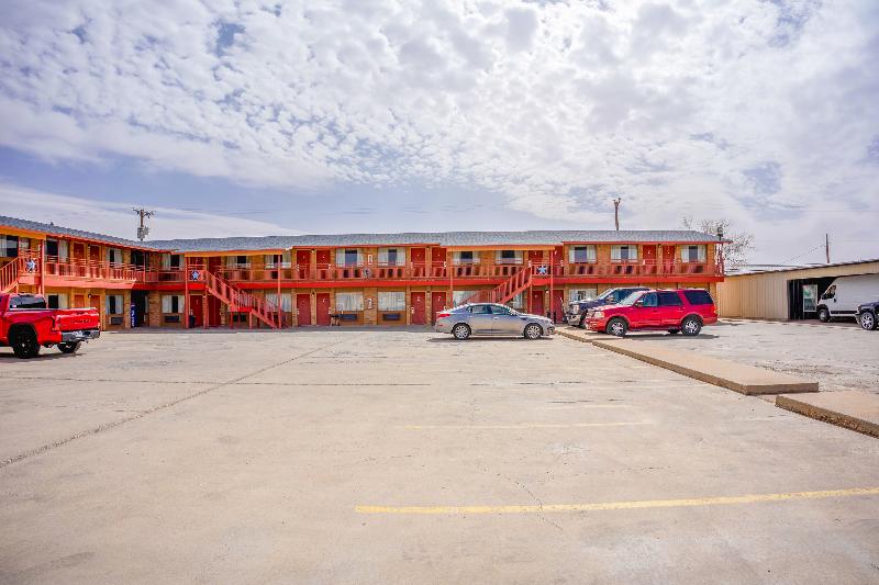 Crown Inn By OYO Denver Tx image