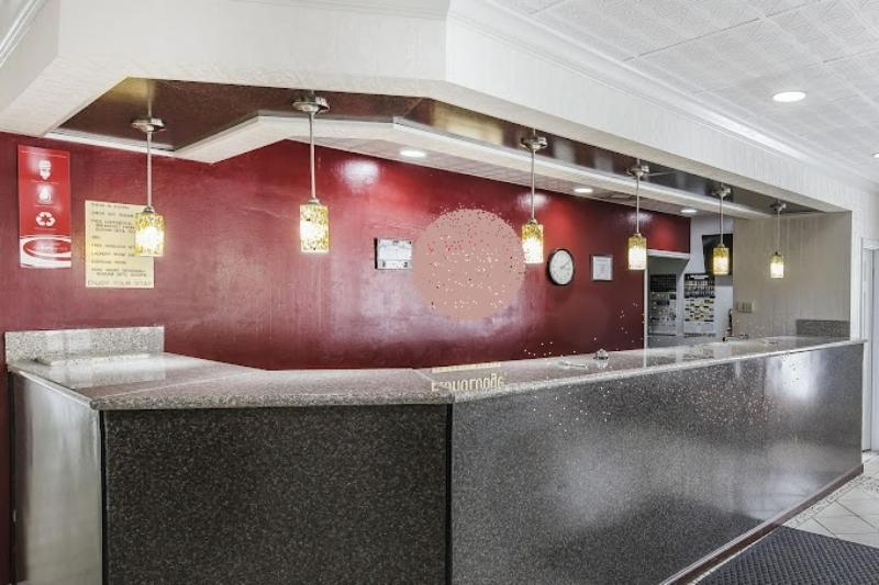 Travelers Inn Douglas By OYO US-441 image