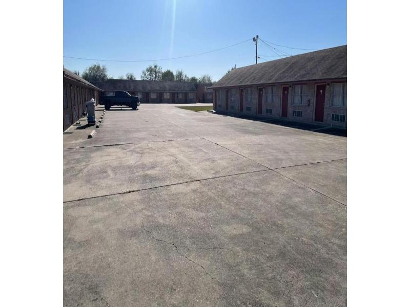 Lakeside inn & suites by OYO Mathis I 37 — general view
