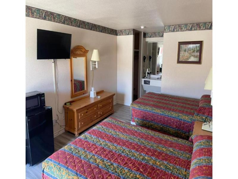 Lakeside inn & suites by OYO Mathis I 37 image