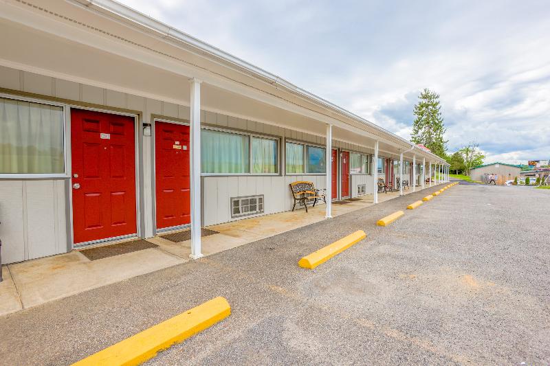 Budget Inn By OYO Natural Bridge I-81 image