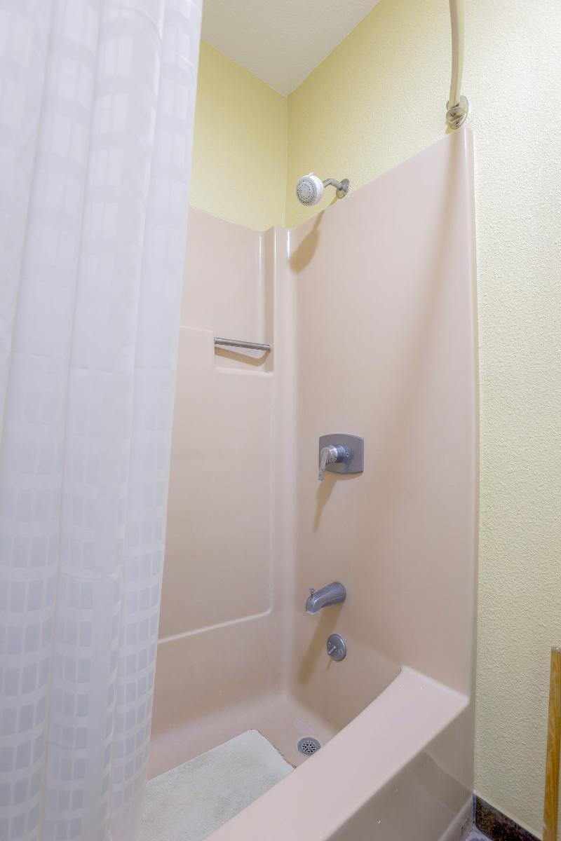 Budget Inn By OYO Natural Bridge I-81 image