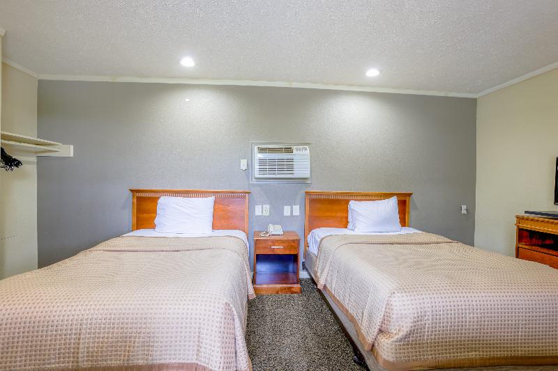 Budget Inn By OYO Natural Bridge I-81 image