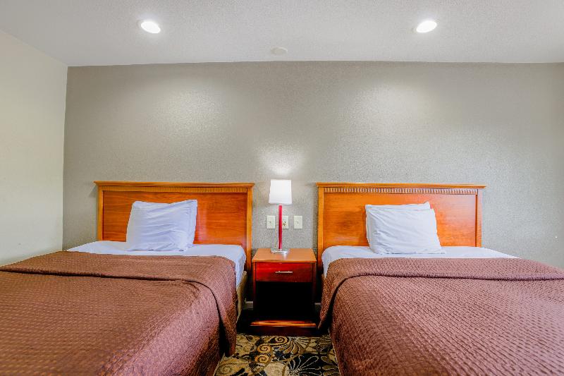 Budget Inn By OYO Natural Bridge I-81 image