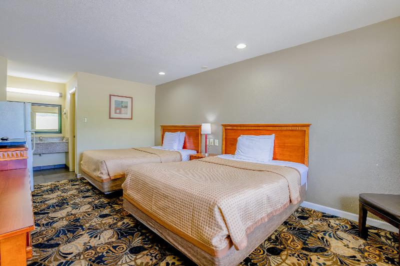 Budget Inn By OYO Natural Bridge I-81 image