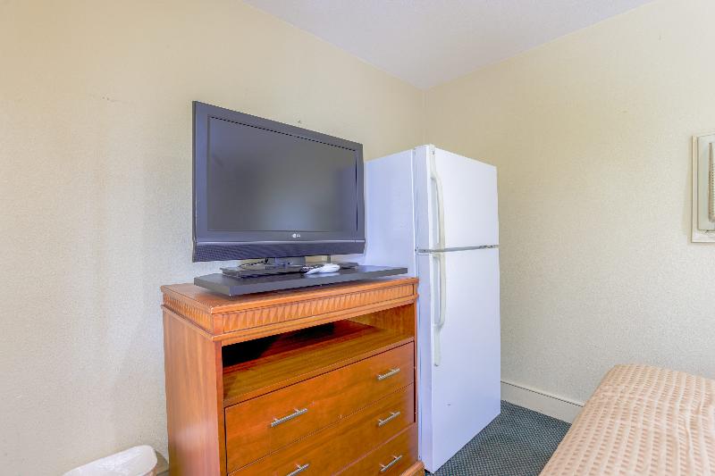 Budget Inn By OYO Natural Bridge I-81 image