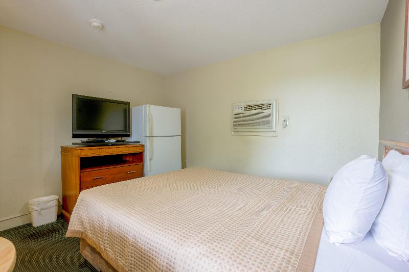Budget Inn By OYO Natural Bridge I-81 image
