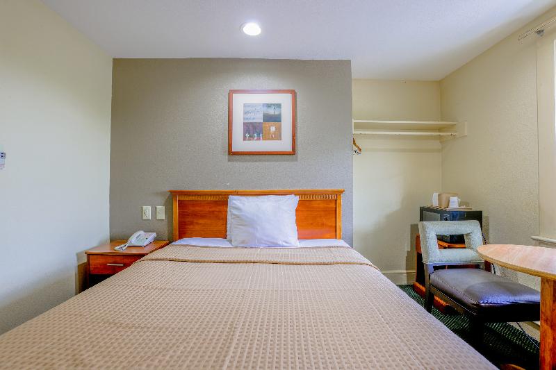 Budget Inn By OYO Natural Bridge I-81 image