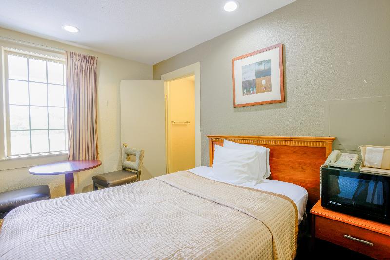 Budget Inn By OYO Natural Bridge I-81 image