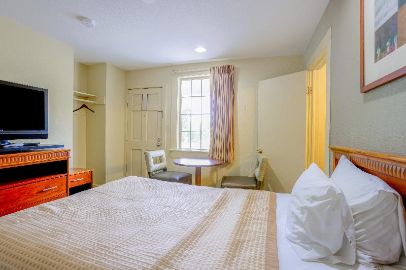 Budget Inn By OYO Natural Bridge I-81 image