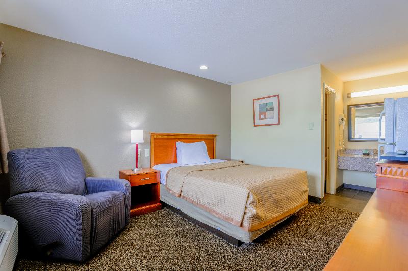 Budget Inn By OYO Natural Bridge I-81 image