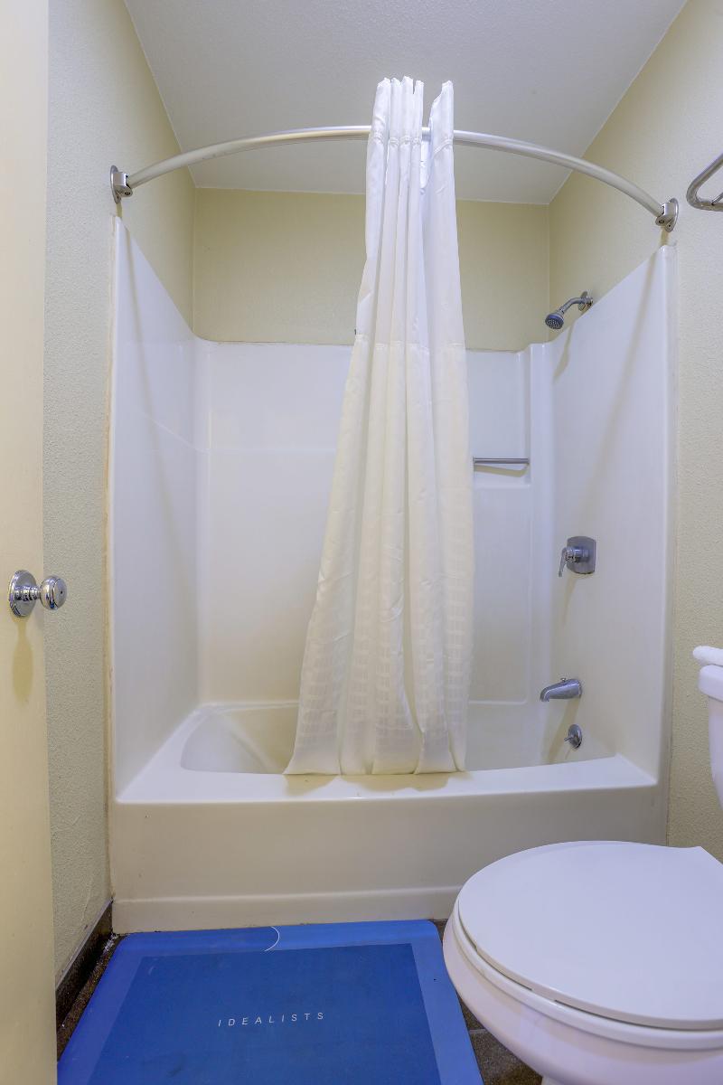 Budget Inn By OYO Natural Bridge I-81 image