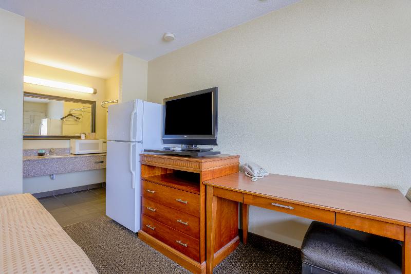 Budget Inn By OYO Natural Bridge I-81 image