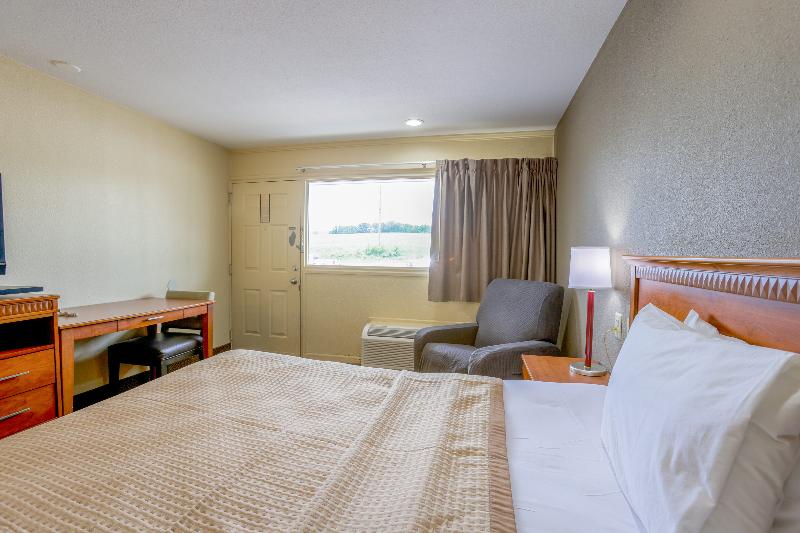 Budget Inn By OYO Natural Bridge I-81 image