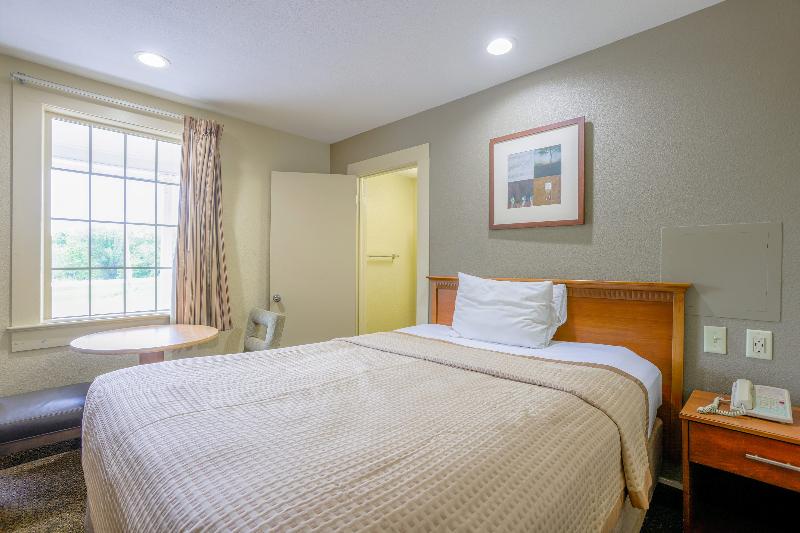 Budget Inn By OYO Natural Bridge I-81 image