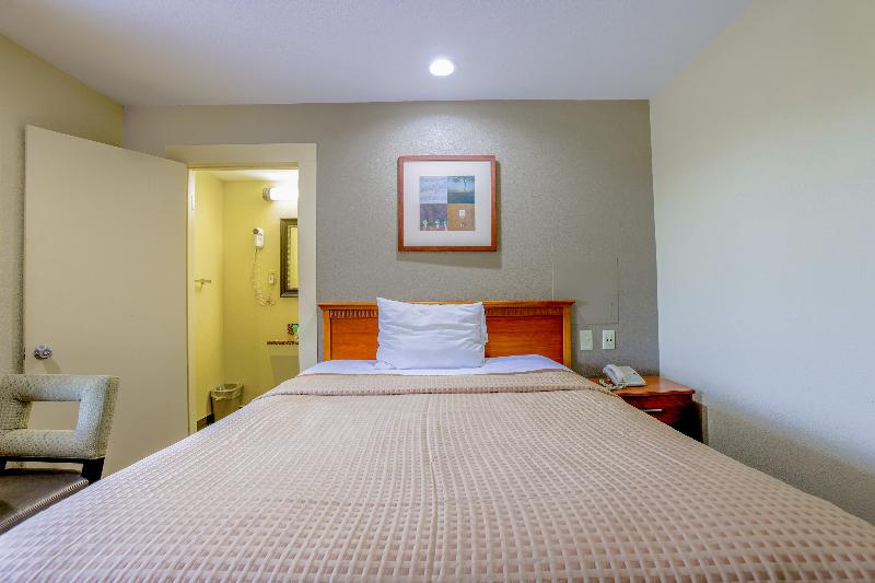 Budget Inn By OYO Natural Bridge I-81 image