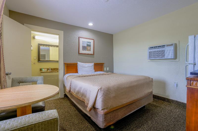 Budget Inn By OYO Natural Bridge I-81 image
