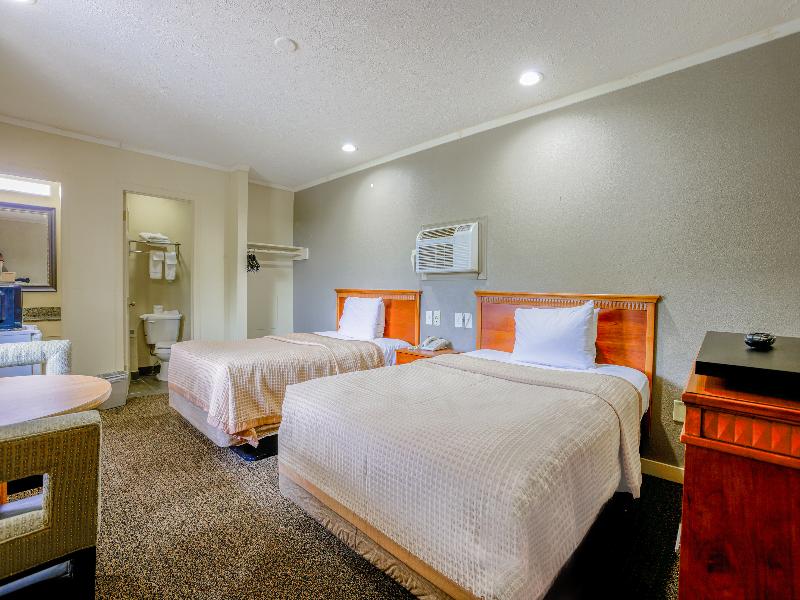 Budget Inn By OYO Natural Bridge I-81 image