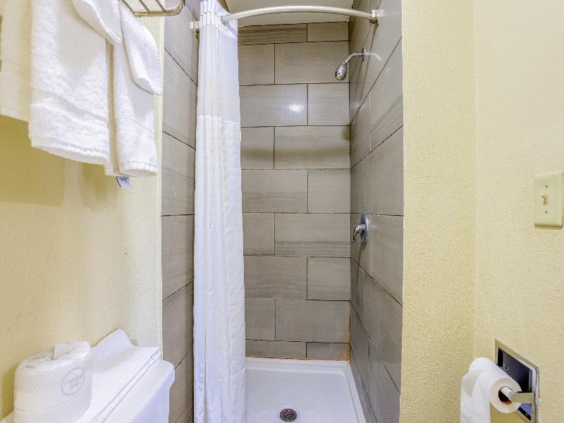 Budget Inn By OYO Natural Bridge I-81 image