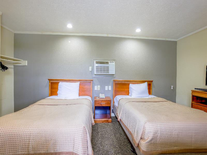 Budget Inn By OYO Natural Bridge I-81 image