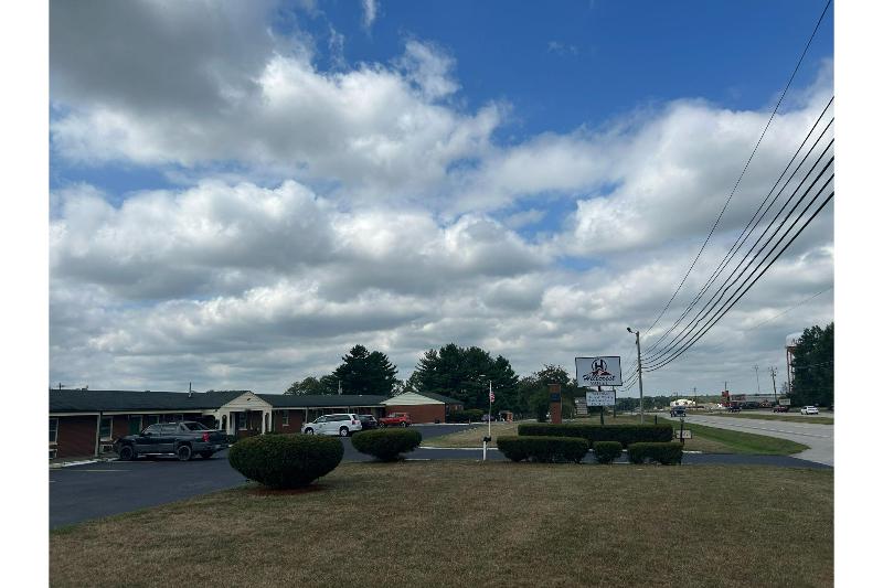 Hillcrest Motel by Oyo Aurora near Lawrenceburg image