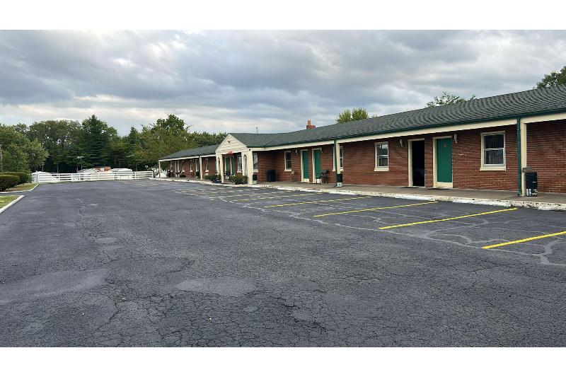 Hillcrest Motel by Oyo Aurora near Lawrenceburg image