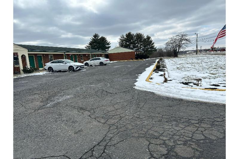 Hillcrest Motel by Oyo Aurora near Lawrenceburg image
