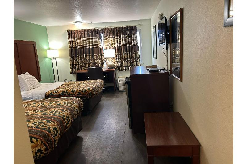 Hillcrest Motel by Oyo Aurora near Lawrenceburg image
