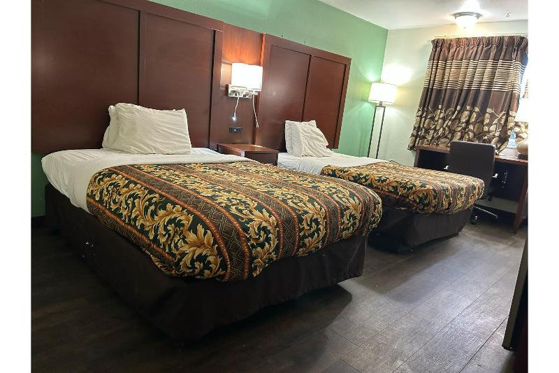Hillcrest Motel by Oyo Aurora near Lawrenceburg image