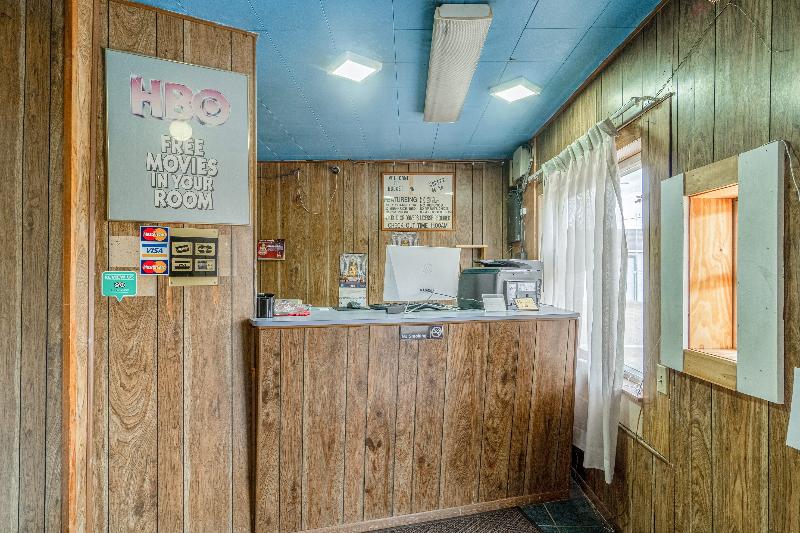 OYO Budget Inn Falfurrias Hwy 281 image
