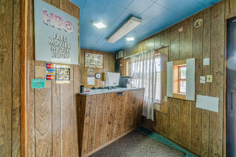 OYO Budget Inn Falfurrias Hwy 281 image
