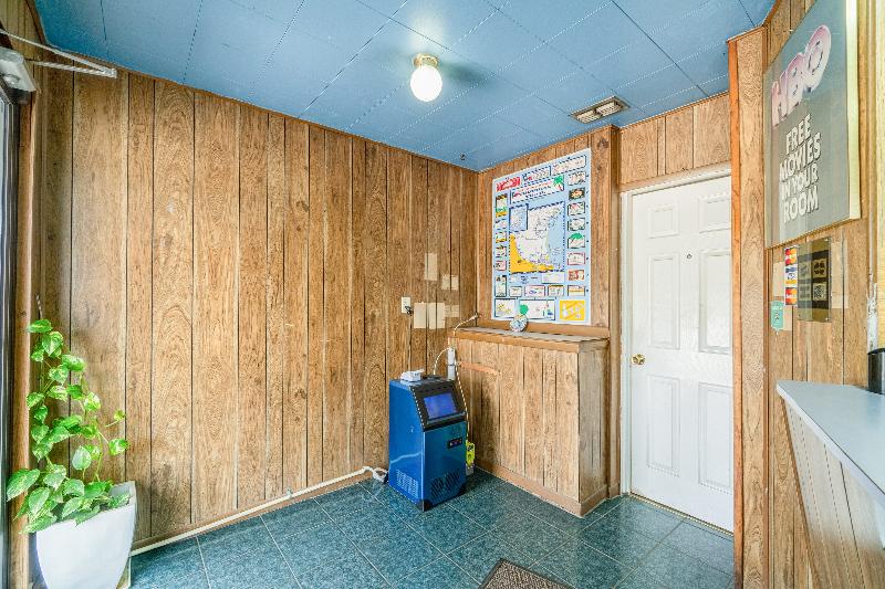 OYO Budget Inn Falfurrias Hwy 281 image