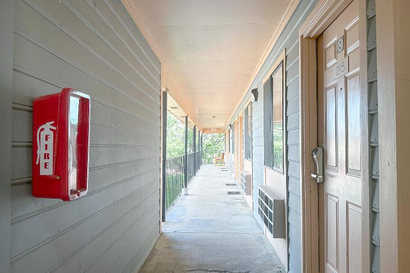 Louisville Inn by OYO Louisville Municipal Airport image