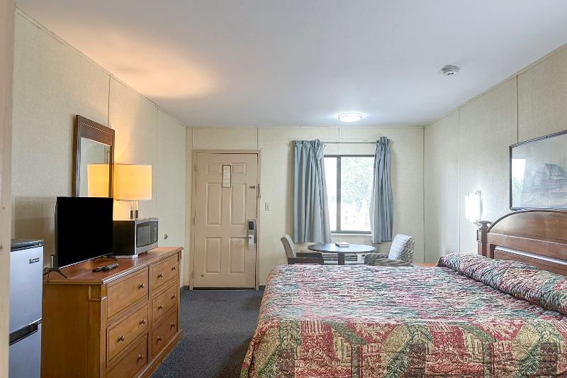 Louisville Inn by OYO Louisville Municipal Airport image