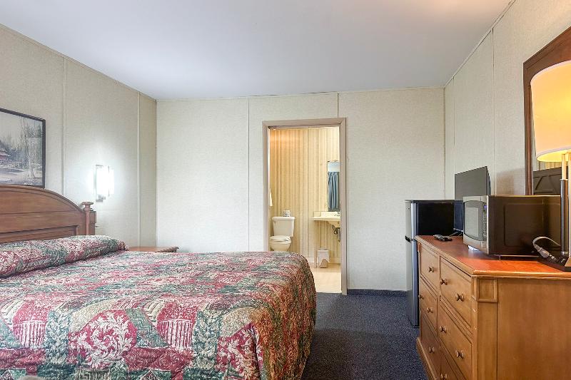 Louisville Inn by OYO Louisville Municipal Airport image