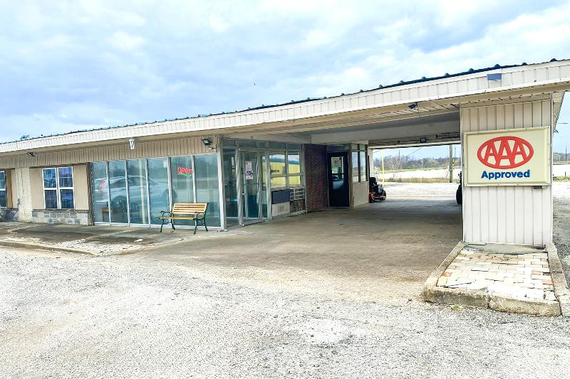 Shamrock Kings Inn By OYO Marked Tree I-555 image