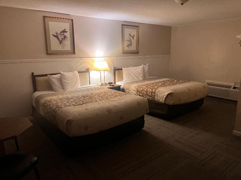 Dew Drop Inn Motel by OYO Miller SD image