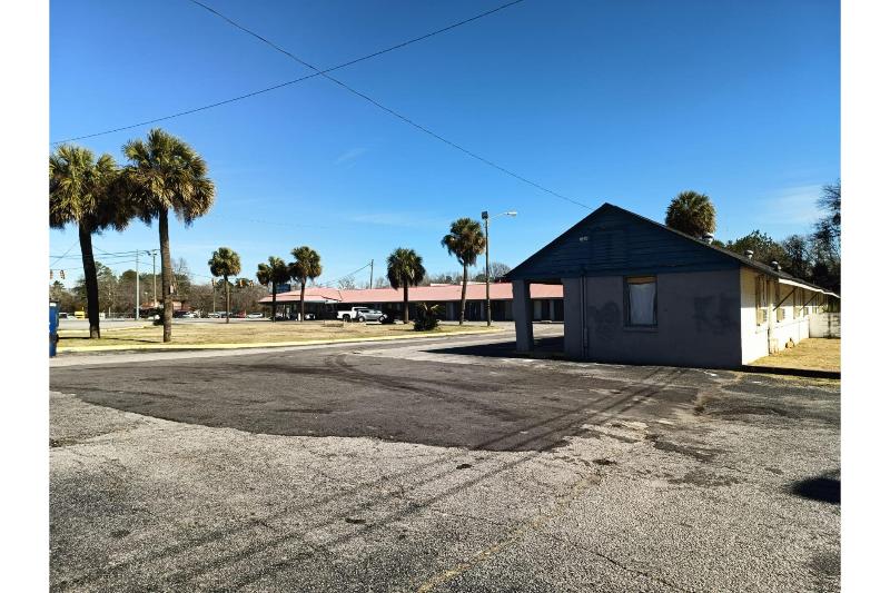 Crown Inn by OYO Orangeburg Hwy 301 — general view