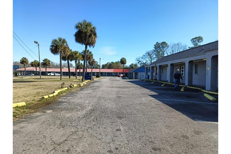 Crown Inn by OYO Orangeburg Hwy 301 — general view