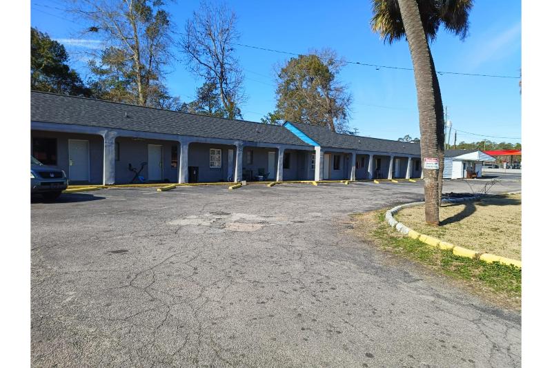Crown Inn by OYO Orangeburg Hwy 301 — general view