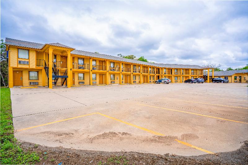 Regency Inn By OYO Rockdale TX image